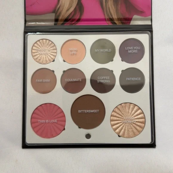 Ofra X Hot Mess Mamma Palette - Picture 2 of 4